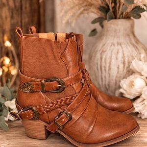 Women's Brown Ankle Boots size 9 Women’s